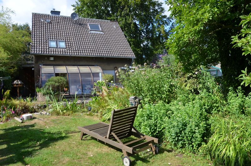 Großzügiges Gartenparadies mit freistehendem Einfamilienhaus -Ideal für Familien und Tierhaltung-